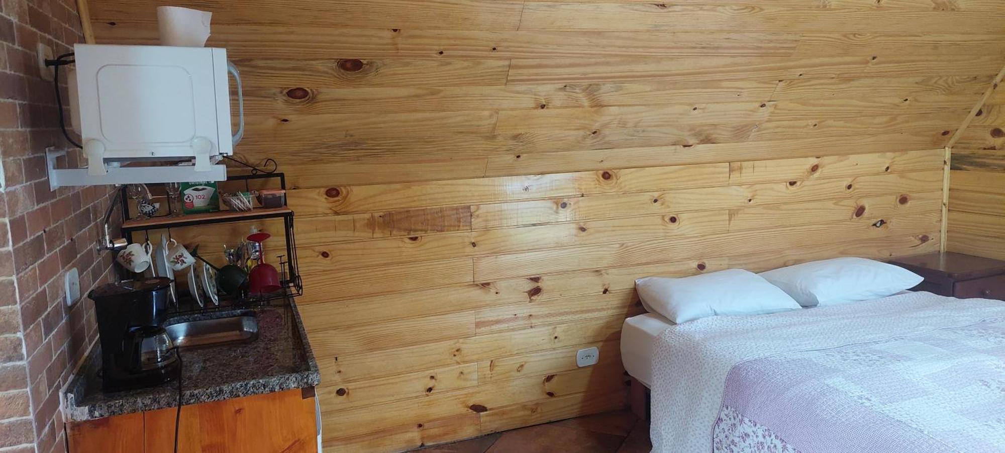 Chale Com Hidromassagem Da Vick Hotel Campos do Jordao Bagian luar foto