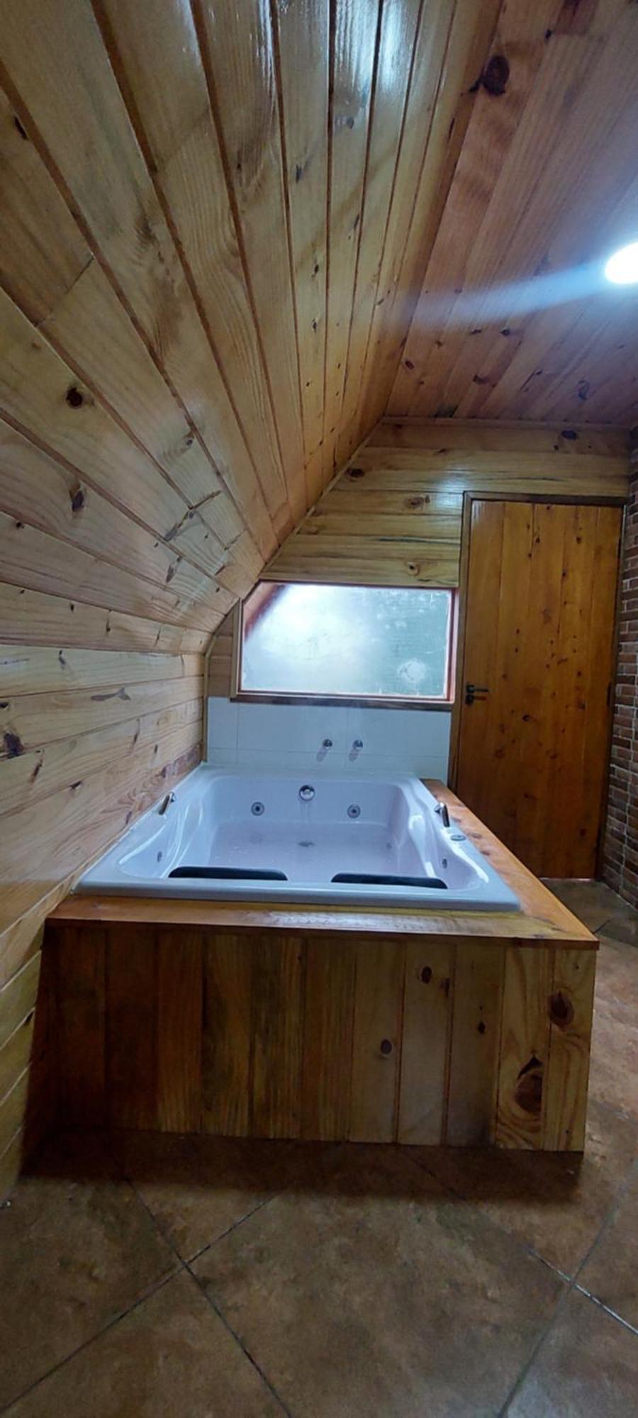 Chale Com Hidromassagem Da Vick Hotel Campos do Jordao Bagian luar foto