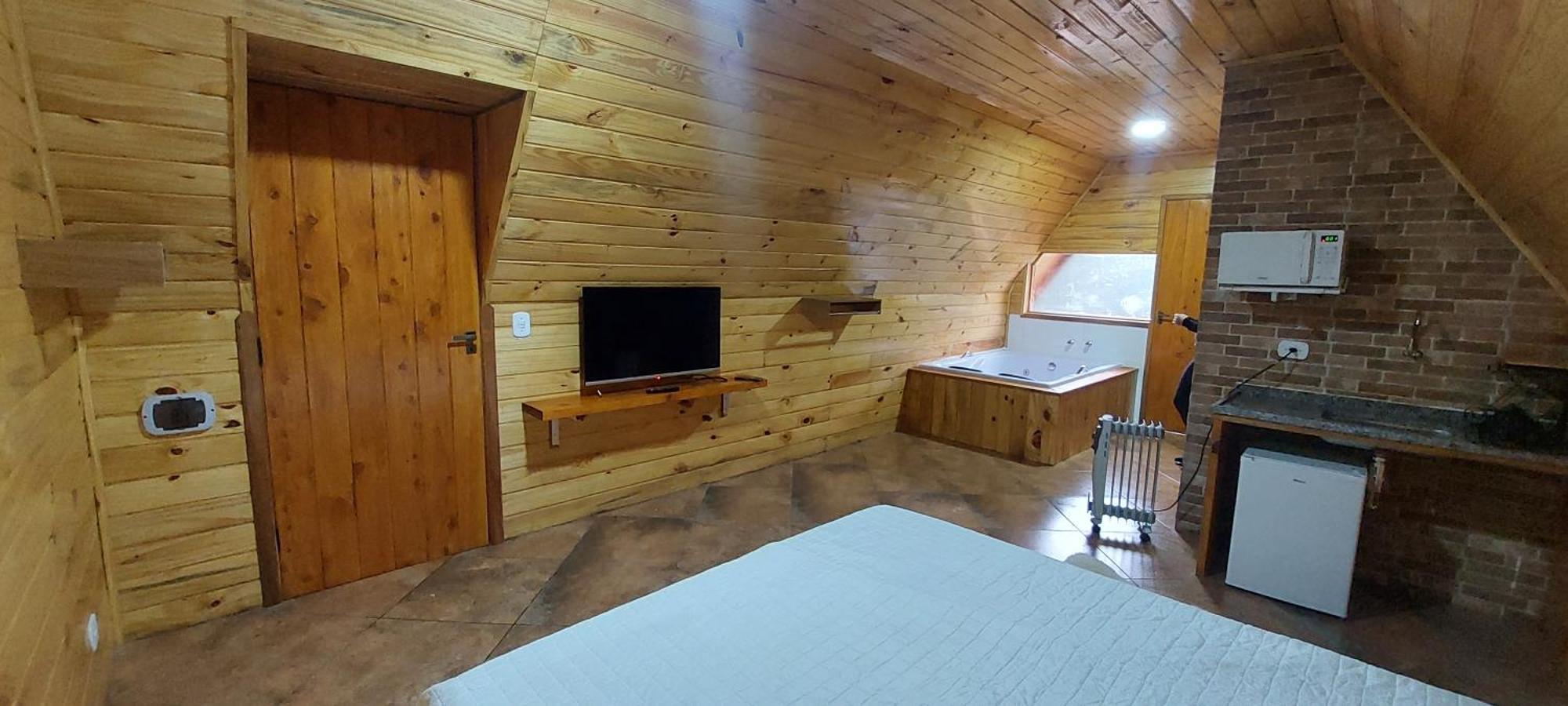 Chale Com Hidromassagem Da Vick Hotel Campos do Jordao Bagian luar foto